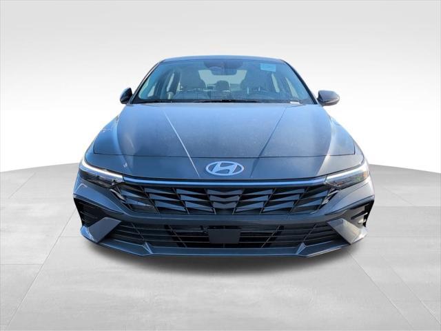 new 2025 Hyundai Elantra car, priced at $25,438