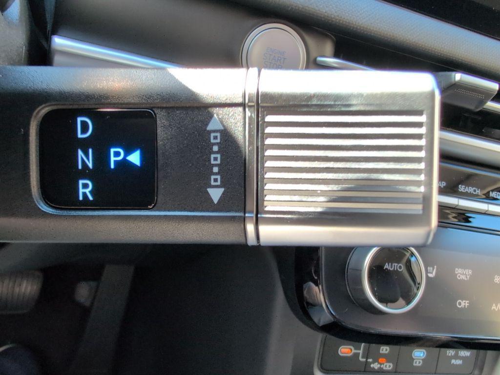 new 2025 Hyundai TUCSON Hybrid car, priced at $35,284