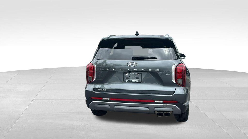 used 2024 Hyundai Palisade car, priced at $35,152