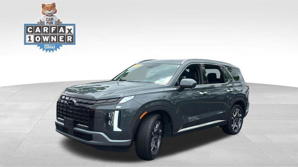 used 2024 Hyundai Palisade car, priced at $35,152