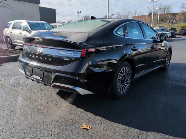 new 2024 Hyundai Sonata Hybrid car, priced at $29,899