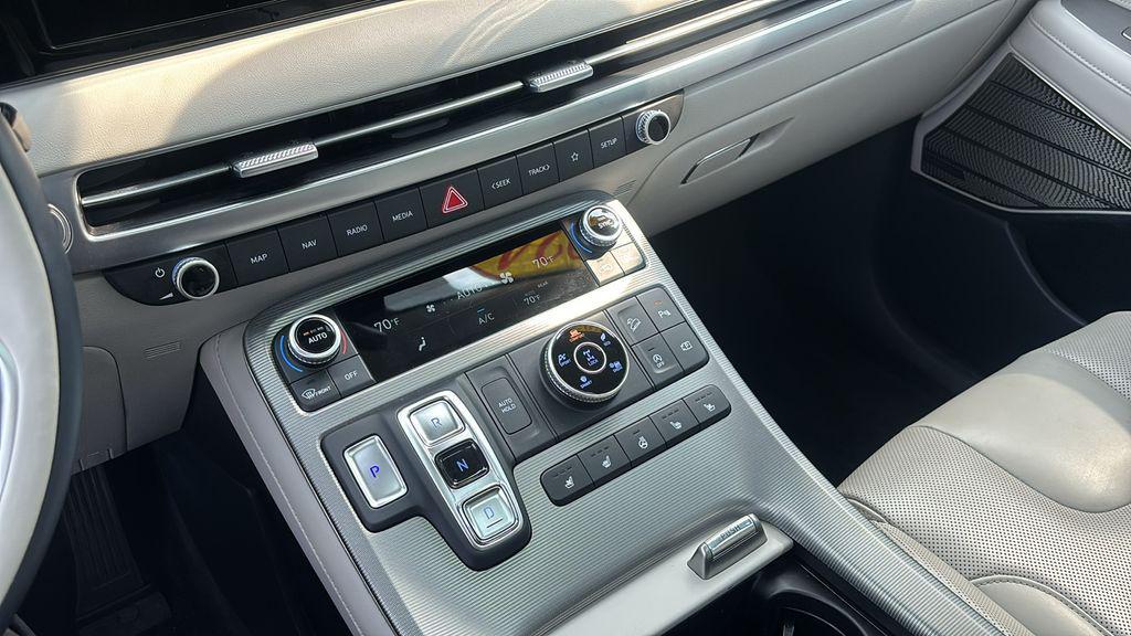 used 2024 Hyundai Palisade car, priced at $40,197