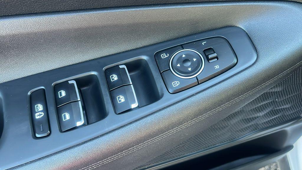 used 2022 Hyundai Santa Fe car, priced at $23,875