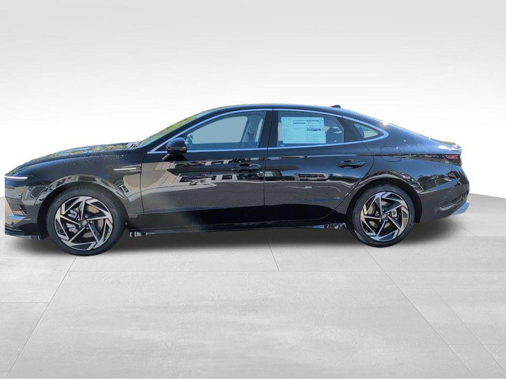 new 2026 Hyundai Sonata car, priced at $30,133
