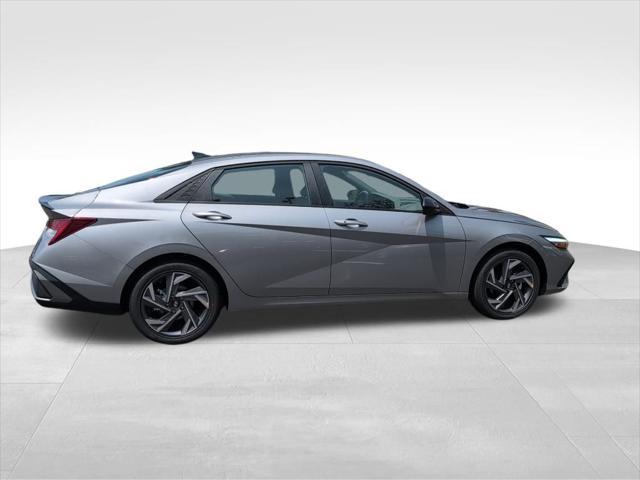 new 2025 Hyundai Elantra car, priced at $25,836