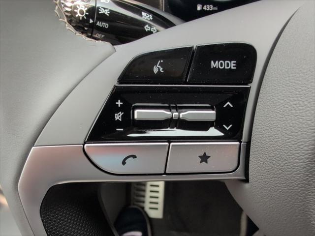 new 2025 Hyundai Elantra car, priced at $25,836