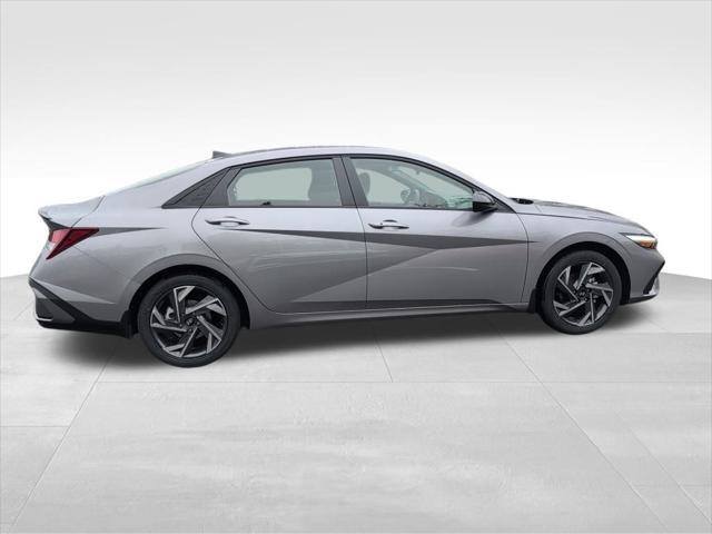 new 2025 Hyundai Elantra car, priced at $22,911