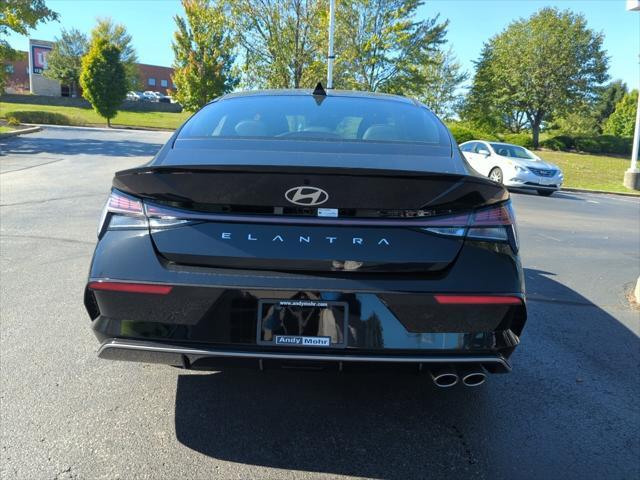 new 2024 Hyundai Elantra car, priced at $28,055