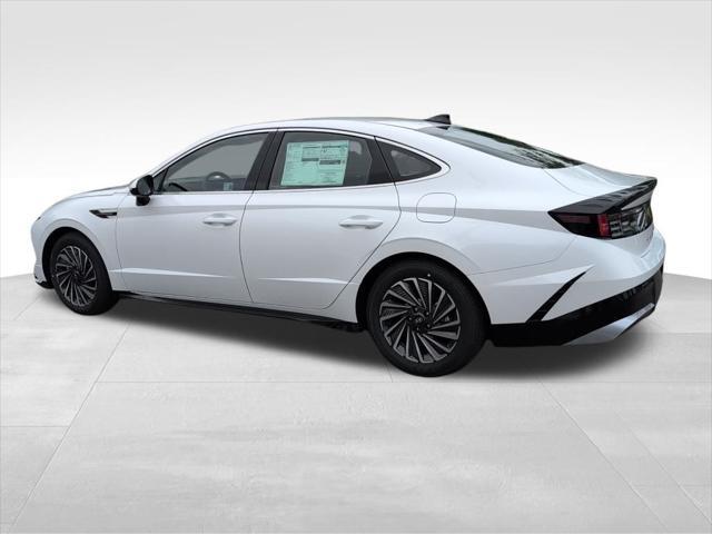 new 2025 Hyundai Sonata Hybrid car, priced at $31,220