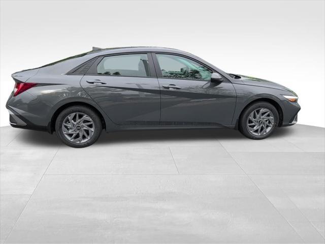 new 2025 Hyundai ELANTRA HEV car, priced at $24,994