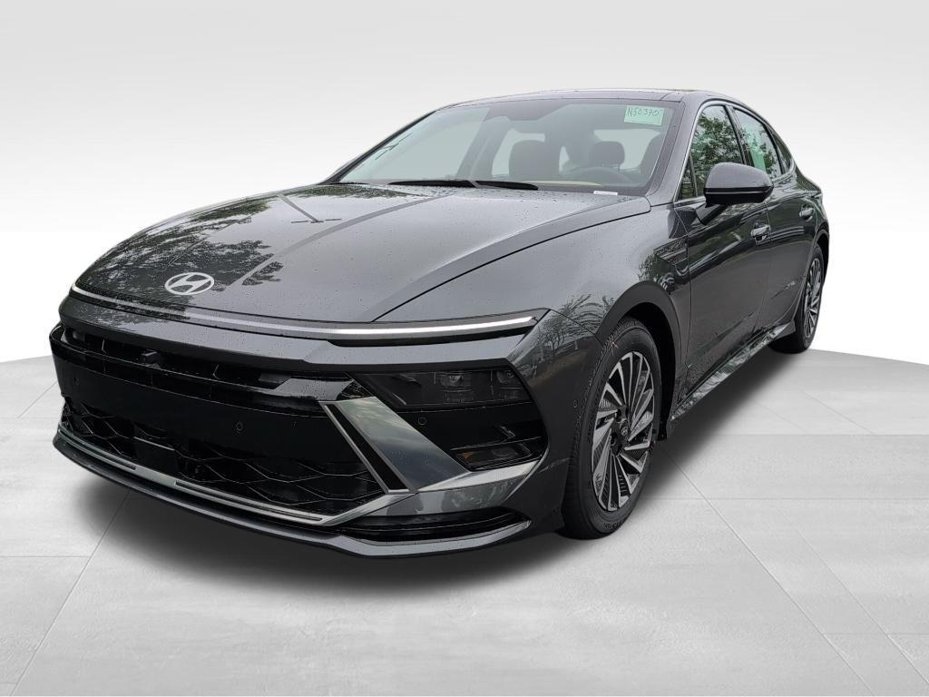 new 2025 Hyundai Sonata Hybrid car, priced at $36,263