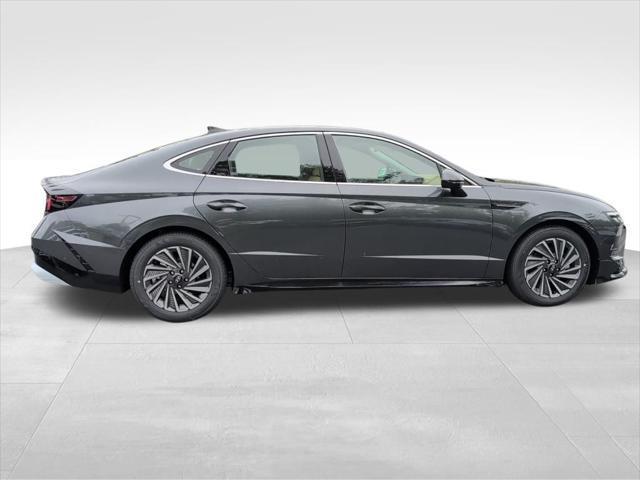 new 2025 Hyundai Sonata Hybrid car, priced at $36,763
