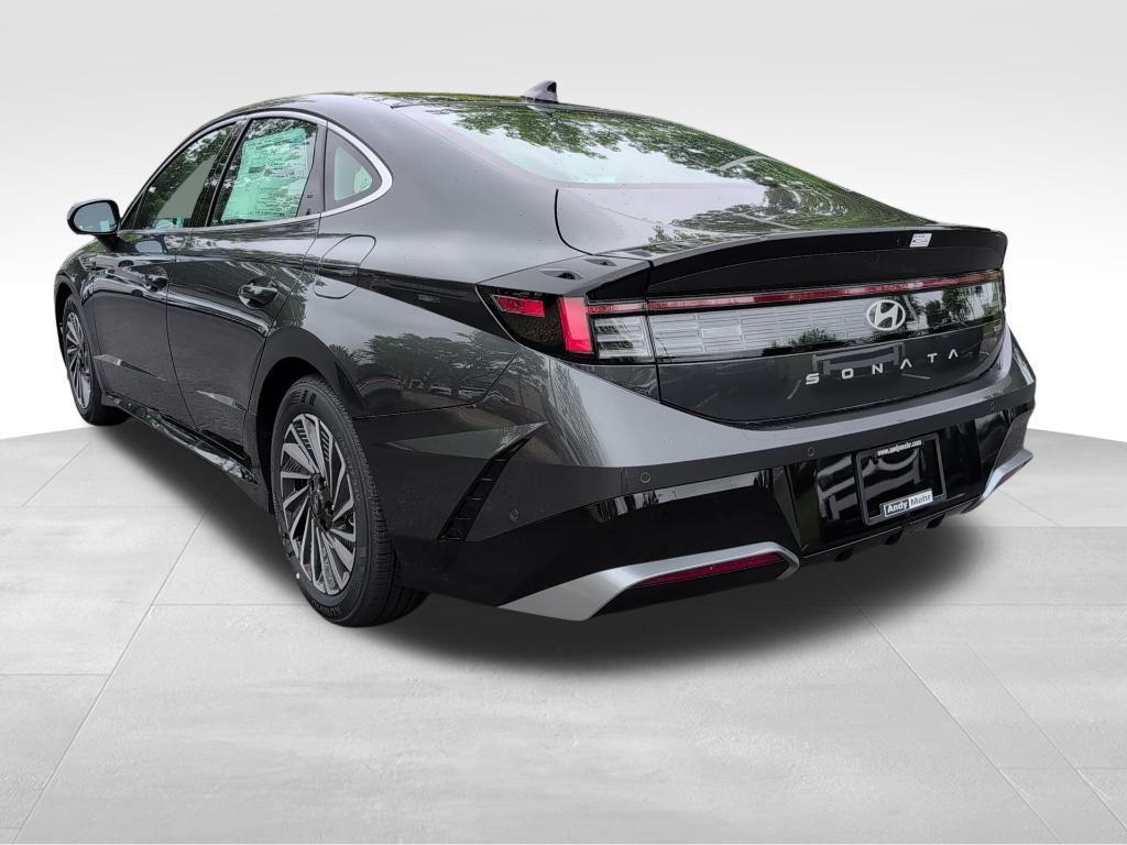 new 2025 Hyundai Sonata Hybrid car, priced at $36,263