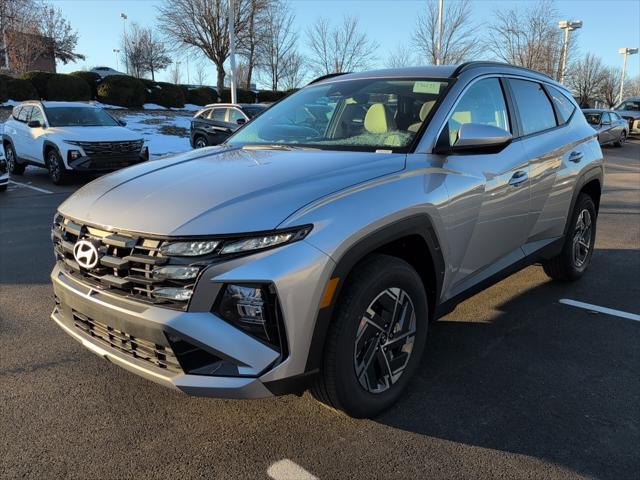 new 2025 Hyundai Tucson Hybrid car, priced at $34,199