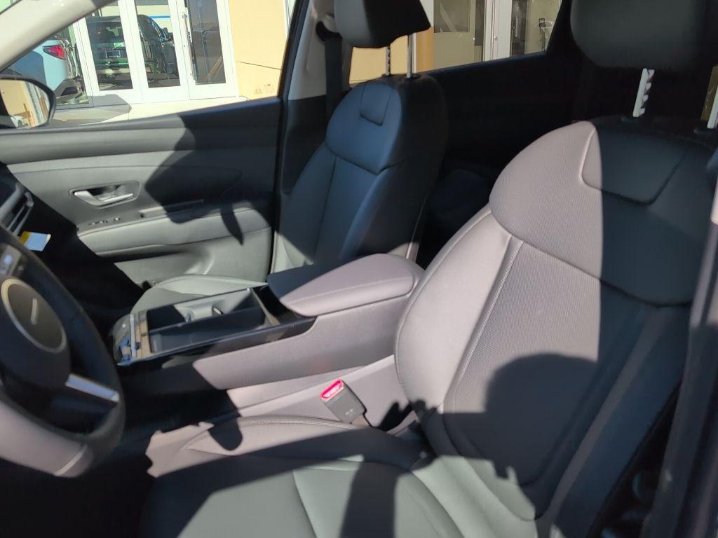 new 2026 Hyundai TUCSON Hybrid car, priced at $35,255
