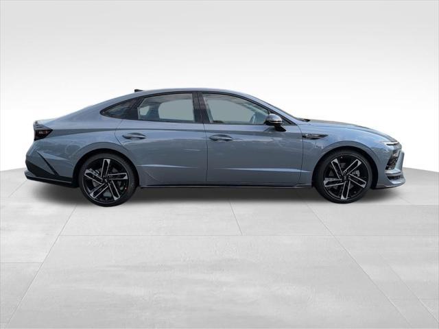 new 2025 Hyundai Sonata car, priced at $34,327