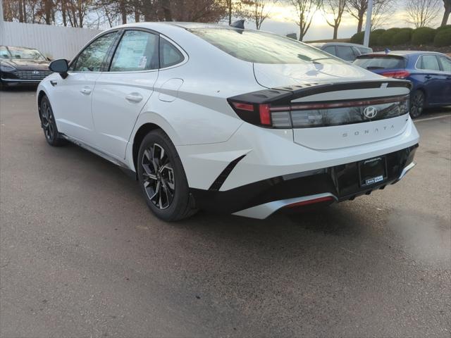 new 2024 Hyundai Sonata car, priced at $28,105