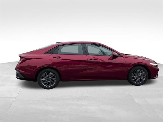 new 2025 Hyundai ELANTRA HEV car, priced at $25,920