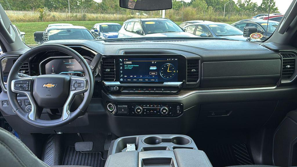 used 2024 Chevrolet Silverado 1500 car, priced at $44,590
