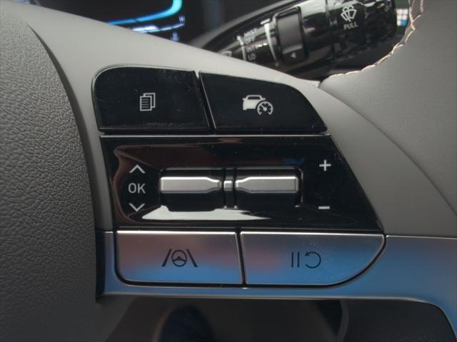 new 2025 Hyundai Elantra car, priced at $22,916