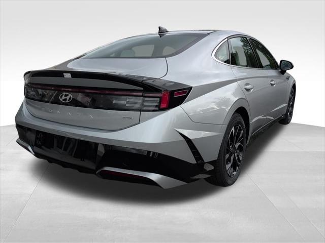 new 2025 Hyundai Sonata car, priced at $28,714