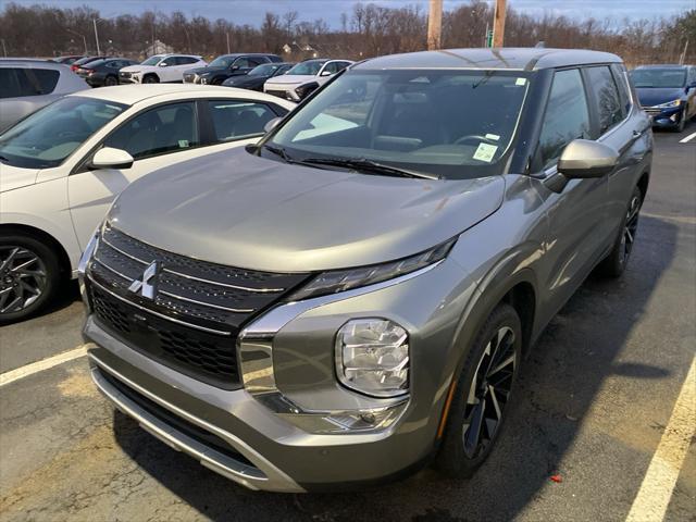 used 2024 Mitsubishi Outlander car, priced at $26,003