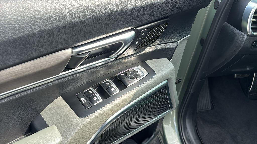 used 2023 Kia Telluride car, priced at $37,379