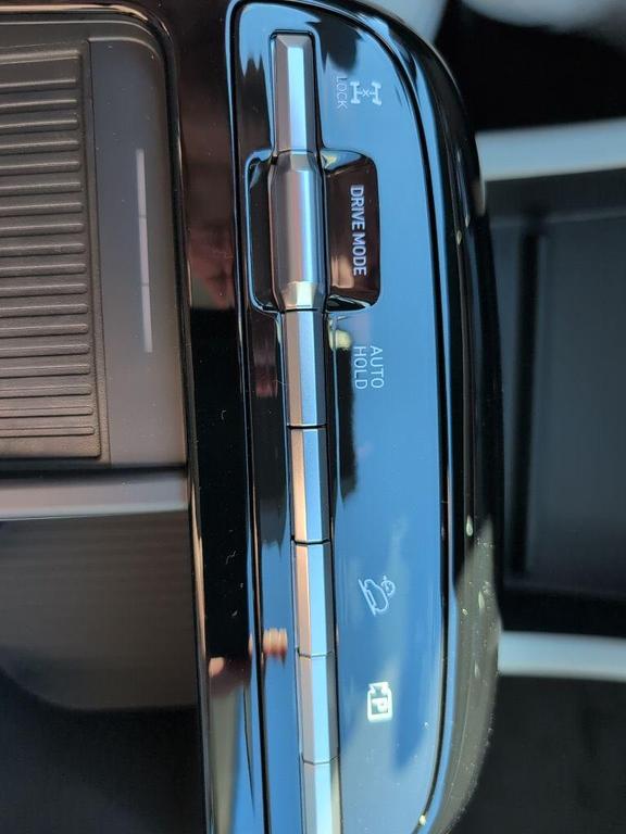 new 2025 Hyundai TUCSON Hybrid car, priced at $35,300