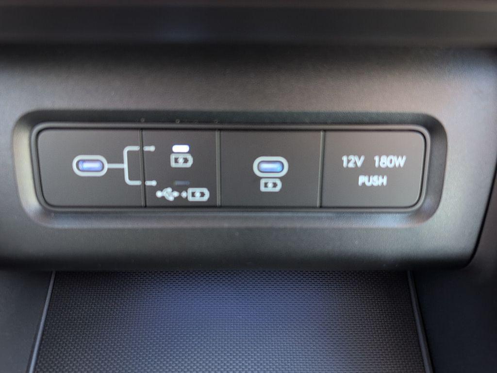 new 2025 Hyundai TUCSON Hybrid car, priced at $35,300