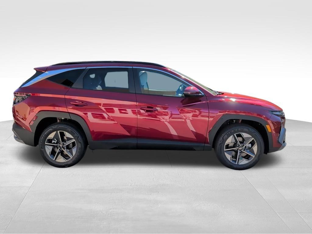 new 2025 Hyundai TUCSON Hybrid car, priced at $35,300