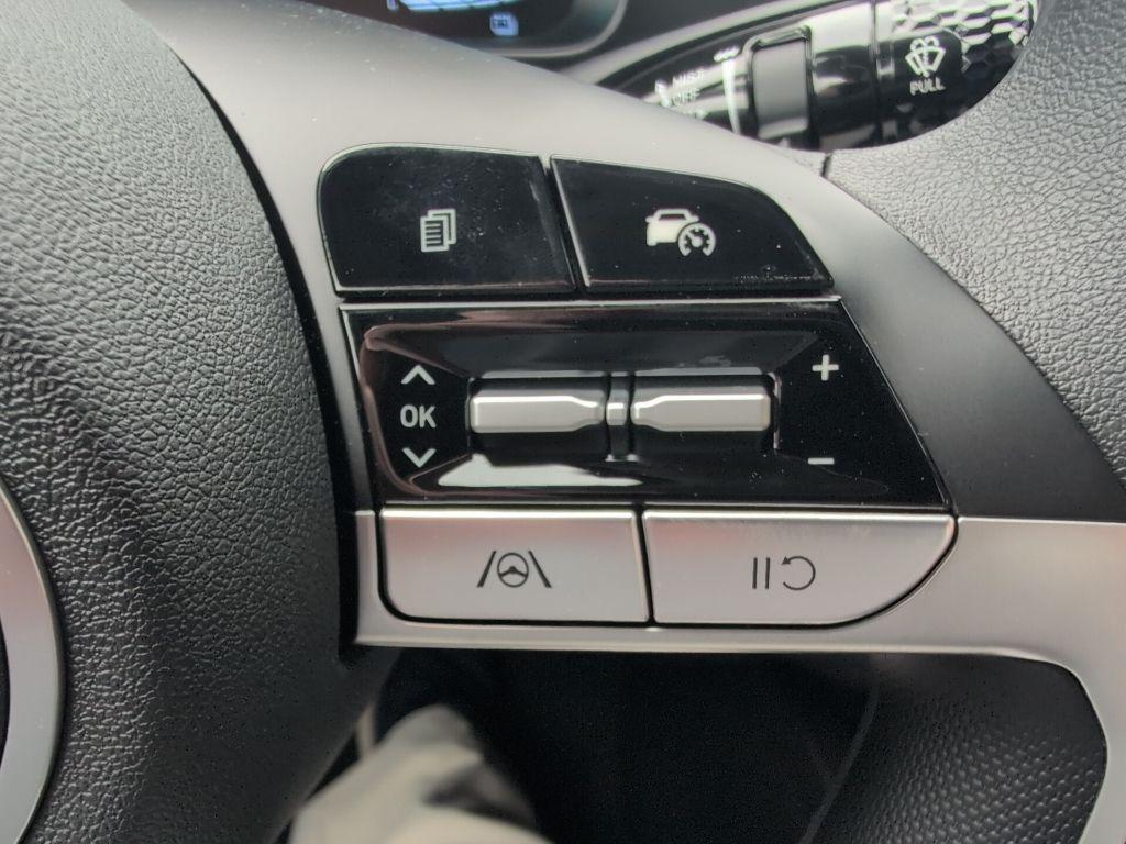 new 2025 Hyundai ELANTRA HEV car, priced at $23,678