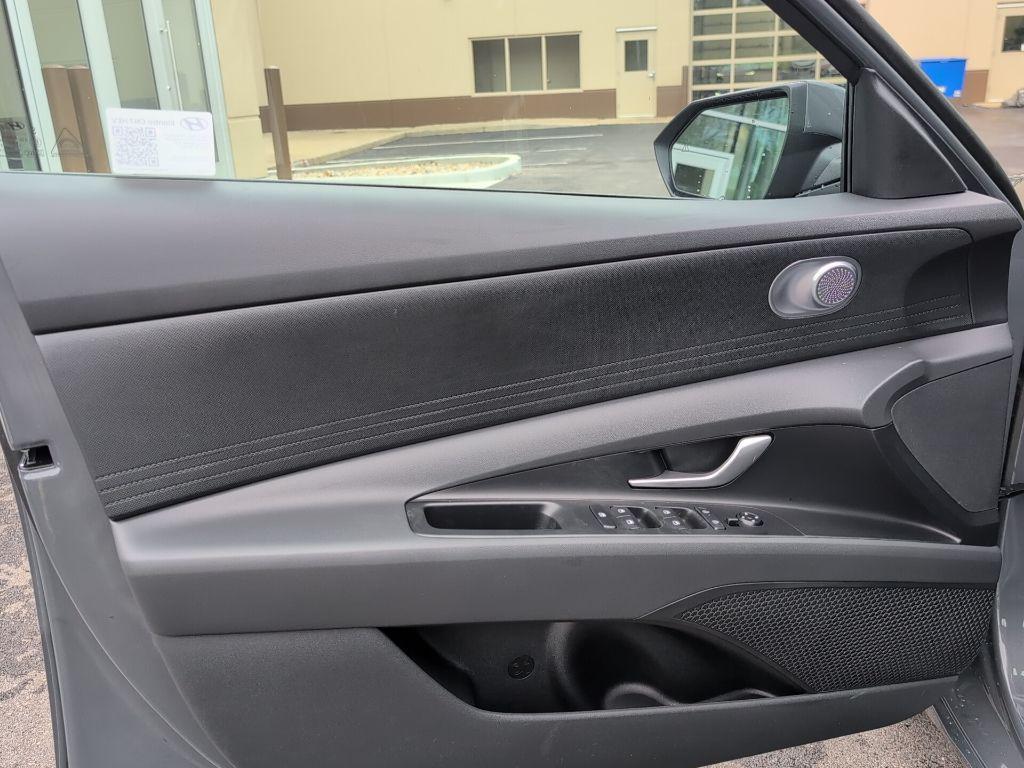 new 2025 Hyundai ELANTRA HEV car, priced at $23,678