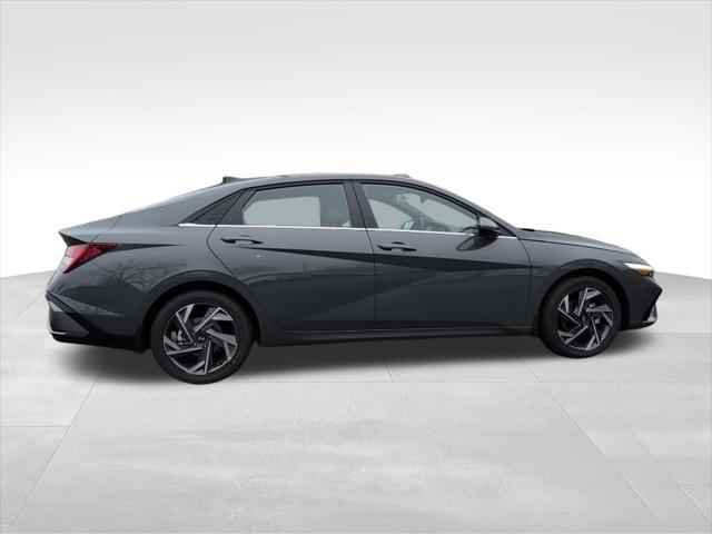 new 2025 Hyundai Elantra car, priced at $29,517