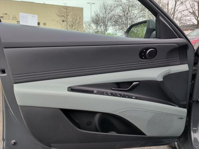 new 2025 Hyundai Elantra car, priced at $29,517