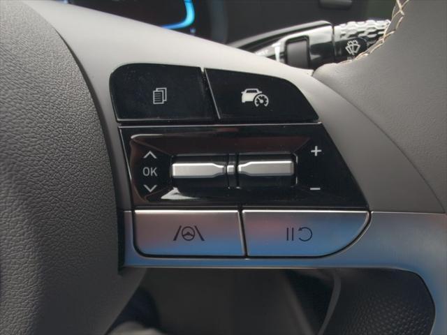 new 2025 Hyundai Elantra car, priced at $22,660