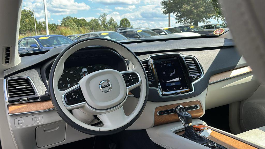 used 2022 Volvo XC90 car, priced at $34,109