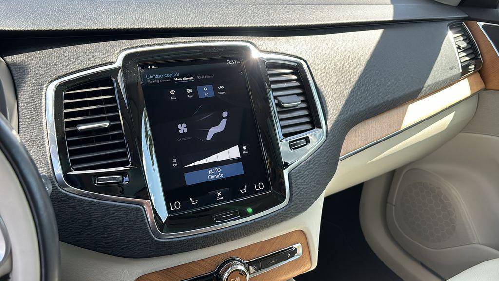 used 2022 Volvo XC90 car, priced at $34,109