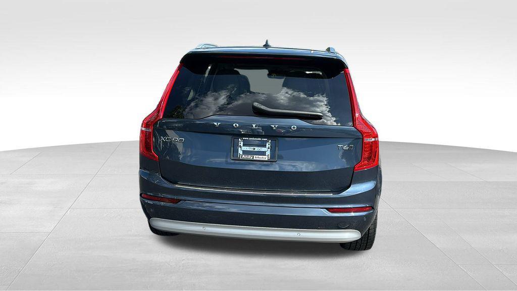 used 2022 Volvo XC90 car, priced at $34,109