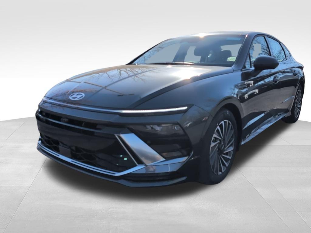 new 2025 Hyundai Sonata Hybrid car, priced at $33,360