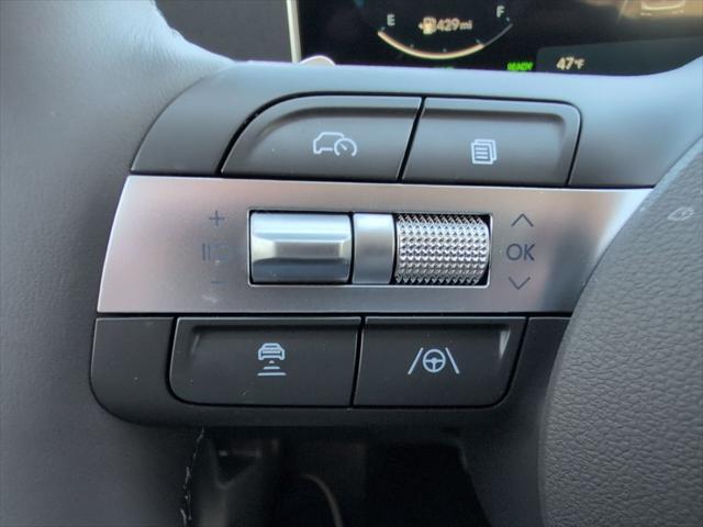 new 2025 Hyundai Sonata Hybrid car, priced at $37,277