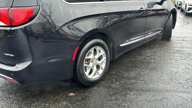 used 2019 Chrysler Pacifica car, priced at $18,599