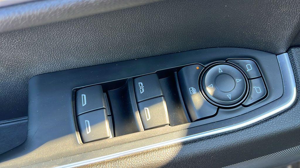 used 2023 Chevrolet Silverado 1500 car, priced at $36,284