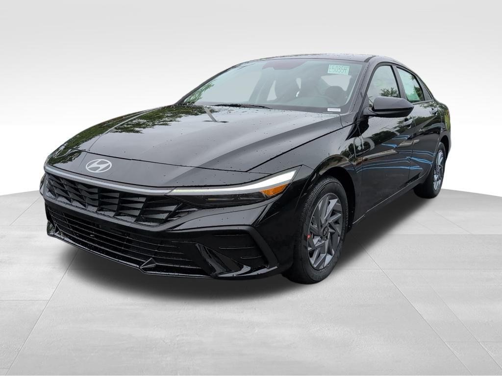 new 2025 Hyundai ELANTRA HEV car, priced at $23,678
