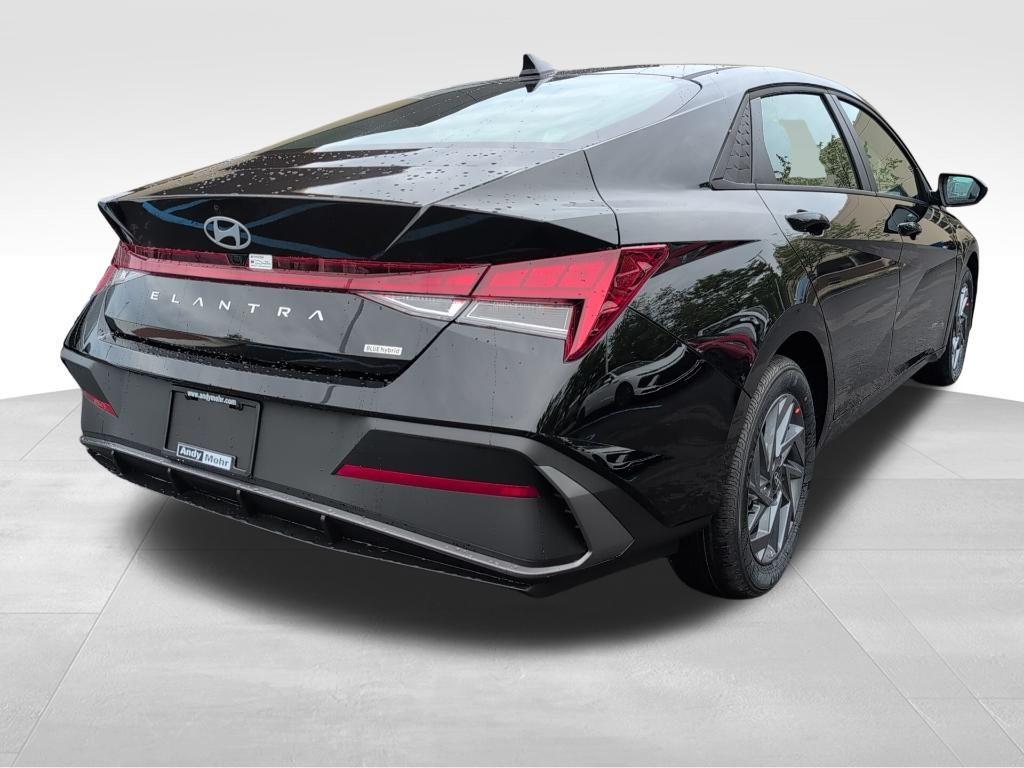 new 2025 Hyundai ELANTRA HEV car, priced at $23,678