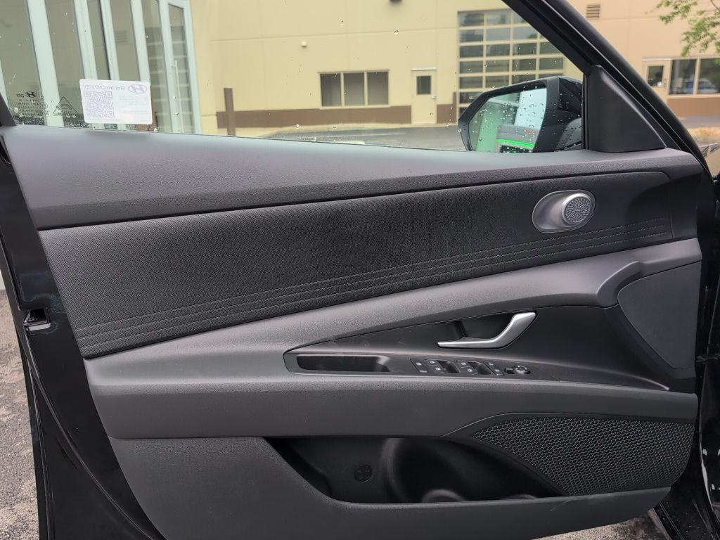 new 2025 Hyundai ELANTRA HEV car, priced at $23,678