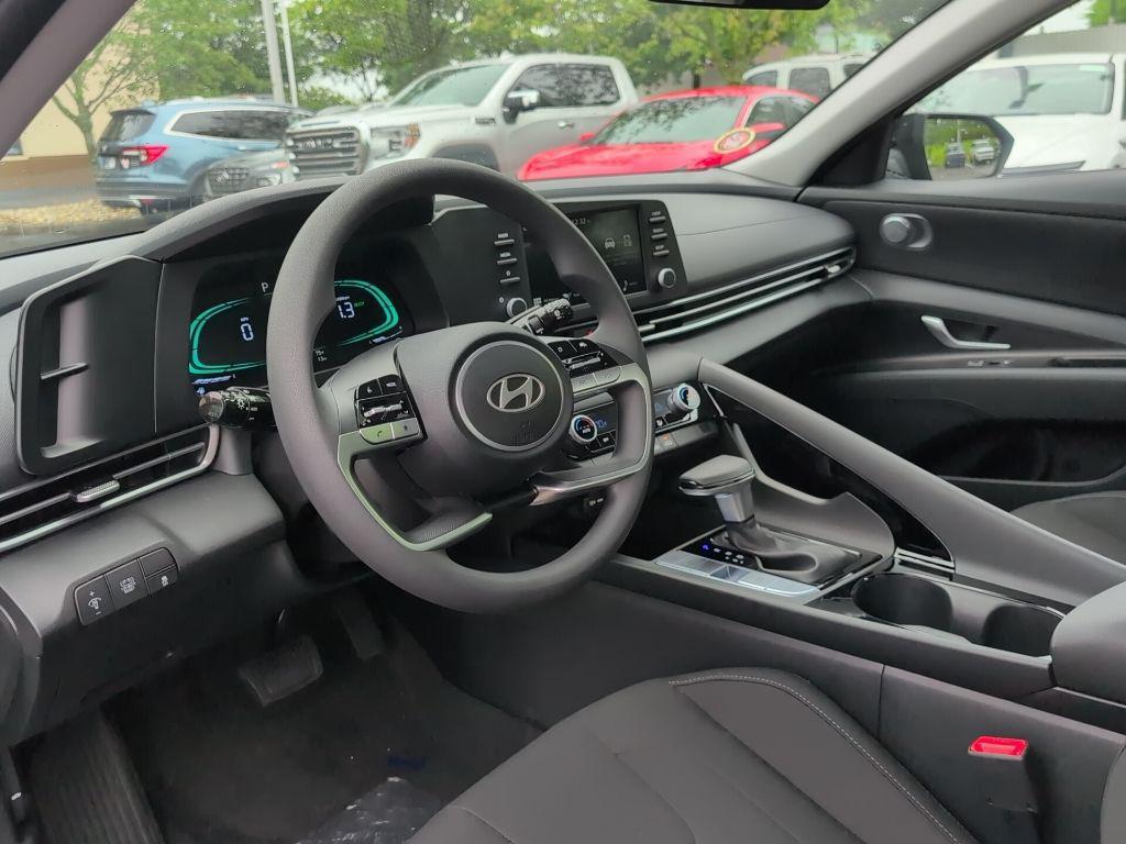 new 2025 Hyundai ELANTRA HEV car, priced at $23,678