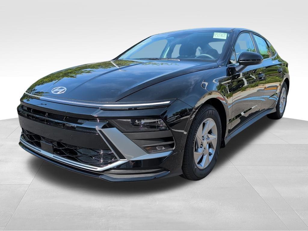 new 2025 Hyundai Sonata car, priced at $25,050