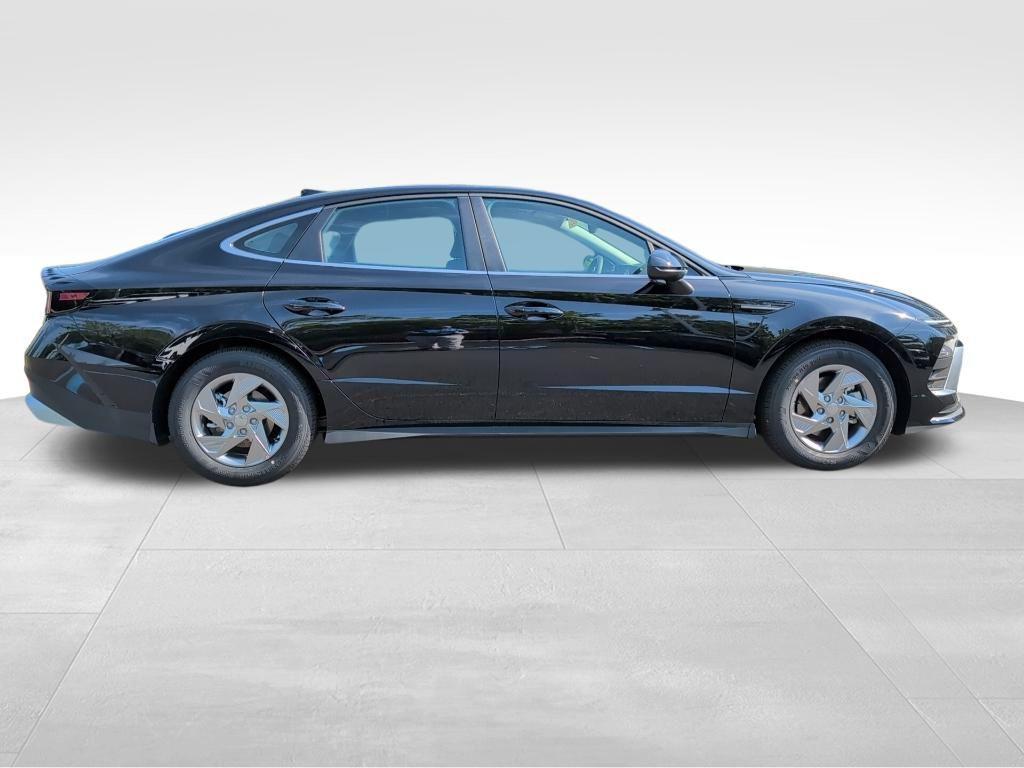new 2025 Hyundai Sonata car, priced at $25,050