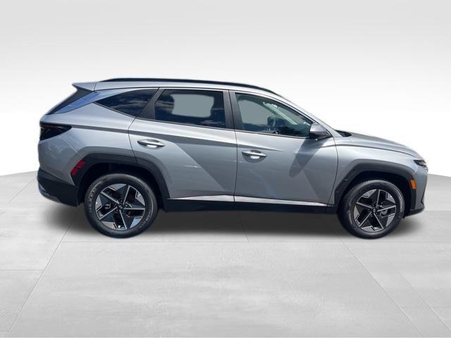 new 2025 Hyundai TUCSON Hybrid car, priced at $36,066