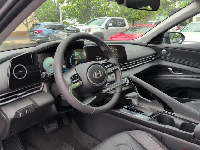 new 2025 Hyundai Elantra car, priced at $26,044